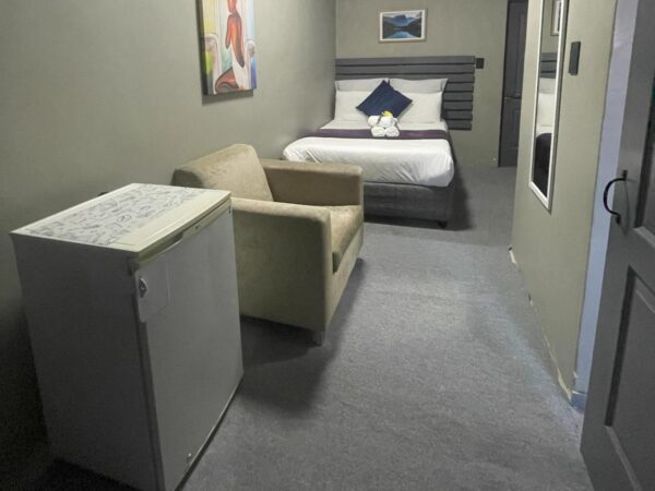 Double Room - Image 3