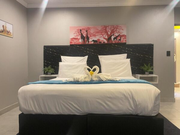 Honeymoon Suite - Image 2