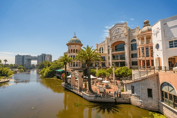 cape-town-south-africa-february-600nw-2160008273